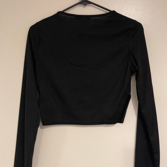 Boohoo. NWT NEVER WORN Long Sleeve Rib Crop - Black - Large - Picture 8 of 10
